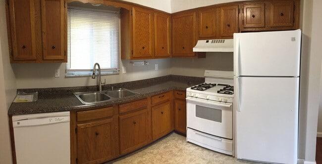 Foto del edificio - 2 Bedroom Shaler Townhouse with Garage