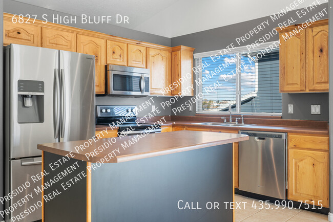 Foto del edificio - 6827 S High Bluff Dr