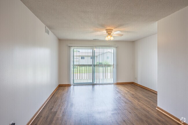3 habitaciones, 2 baños - 120 m² - Sala de estar - 802 Dickinson Ave