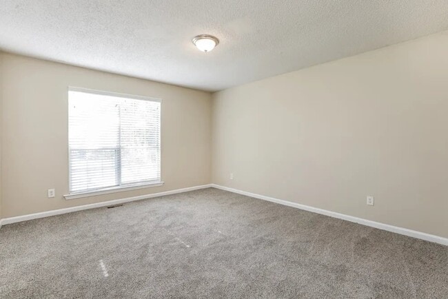 Building Photo - 4216 Sturbridge Dr
