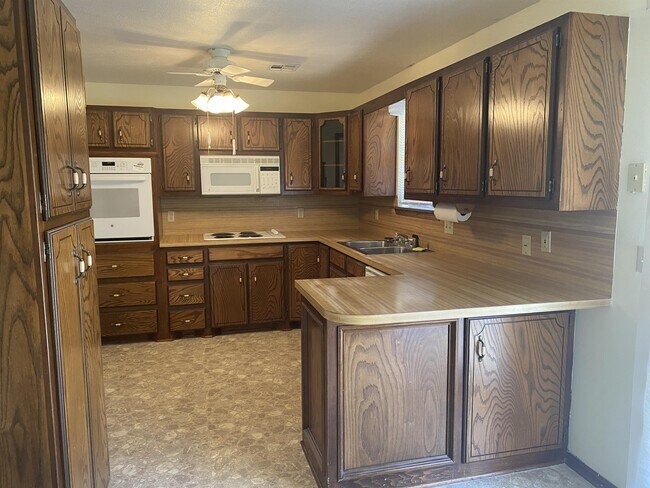 Foto del edificio - 5508 S Karen St