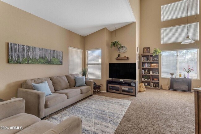 Foto del edificio - 933 W Hudson Way