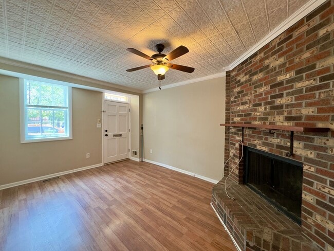 Building Photo - 678 Melvin Dr