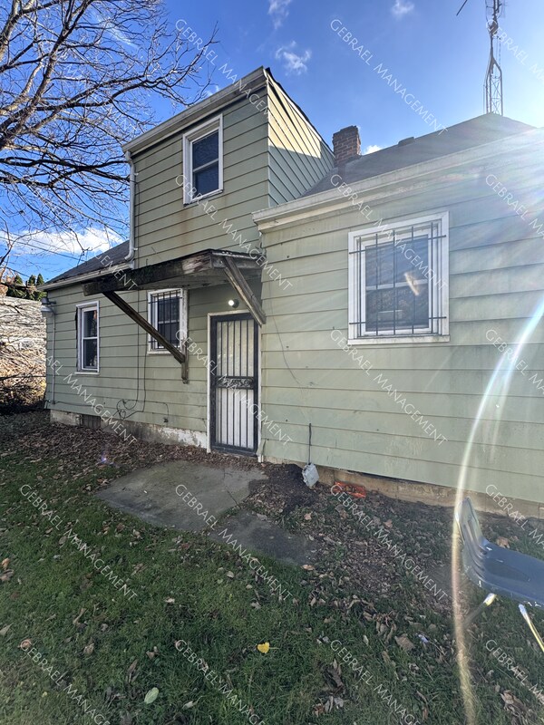 Foto del edificio - 620 W Ridgeway Ave