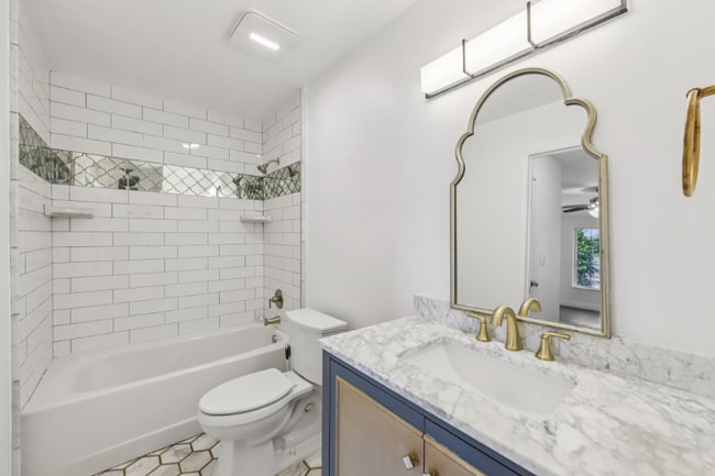 Building Photo - 1040 N Capitol Ave