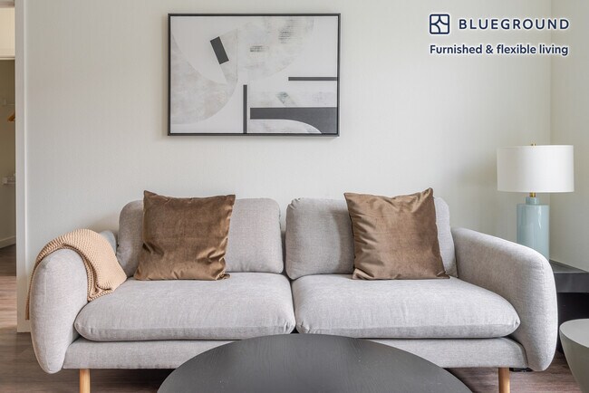 Foto del edificio - 100 Callan Ave