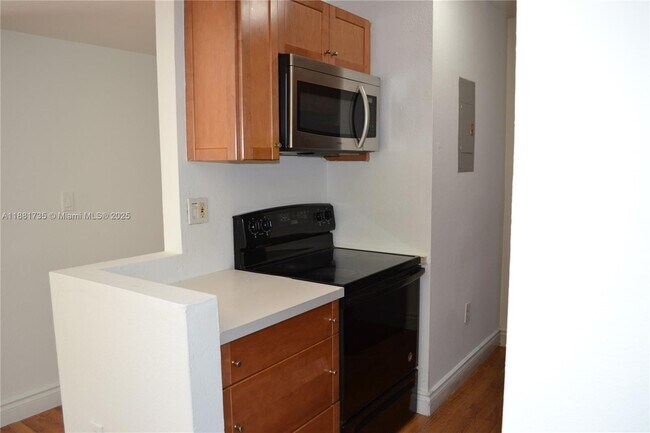 Building Photo - 7419 SW 152nd Ave