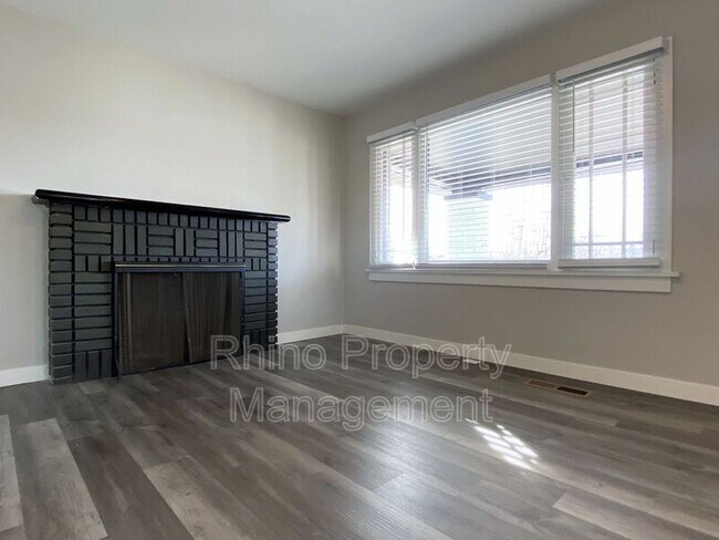 Building Photo - 2452 Harrison Blvd