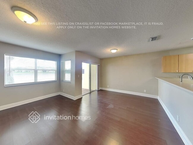 Foto del edificio - 836 Imperial Lake Rd