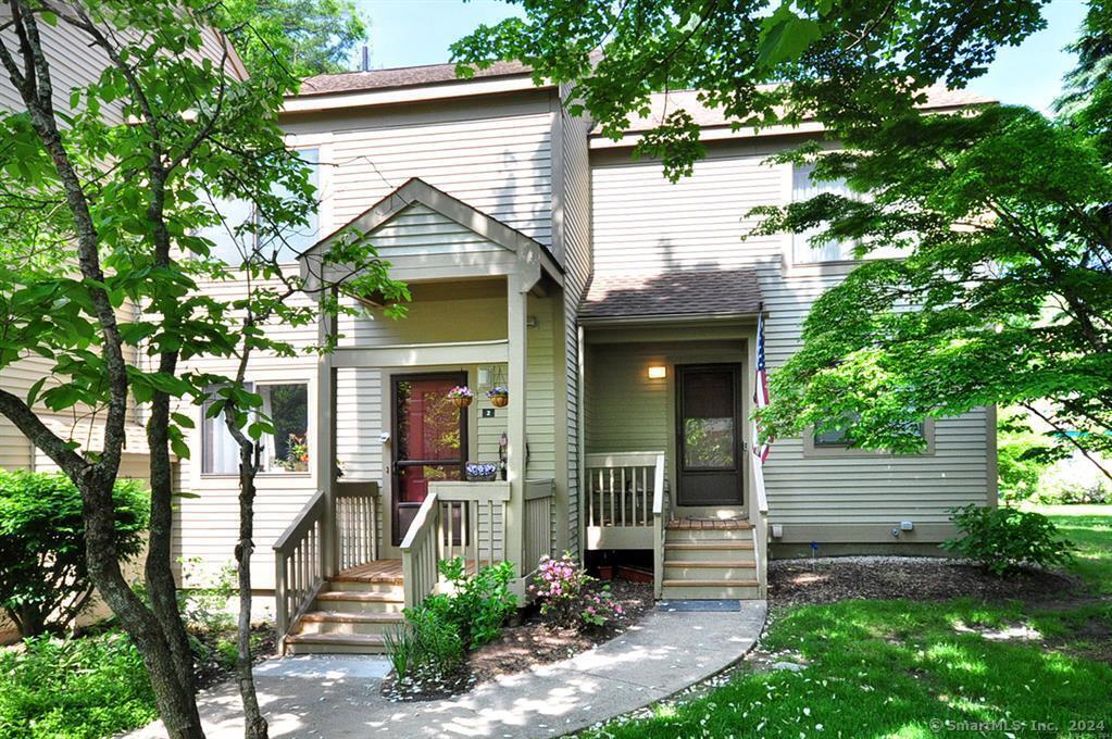 Primary Photo - 1 Wilton Ct