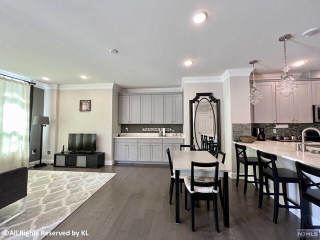 Foto del edificio - 137 Wesmont Drive