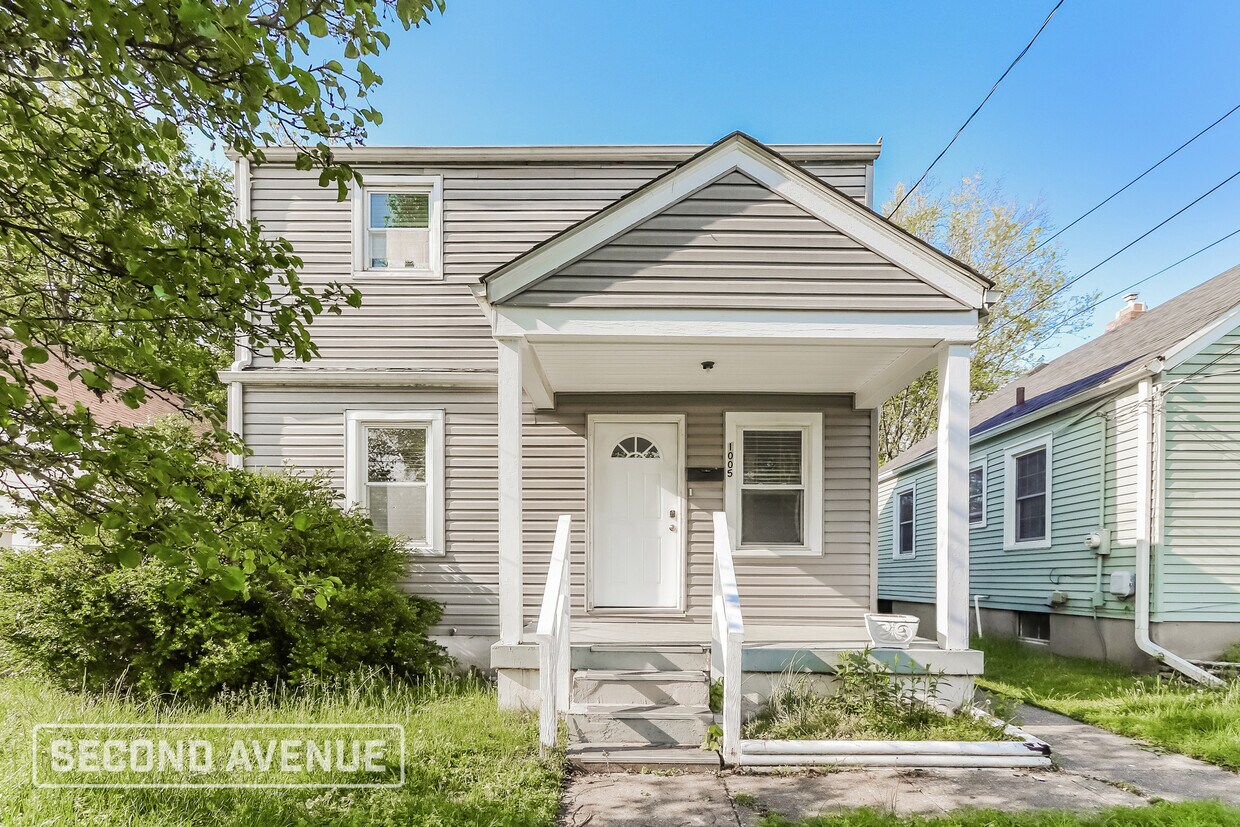 Primary Photo - 1005 Carlisle Ave