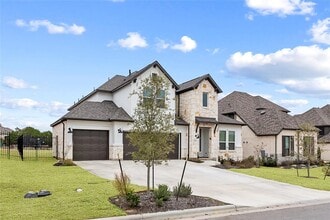 Building Photo - 682 Two Creeks Ln