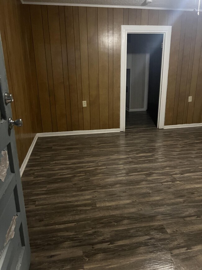 Foto del edificio - 2218 Ridgecrest Dr