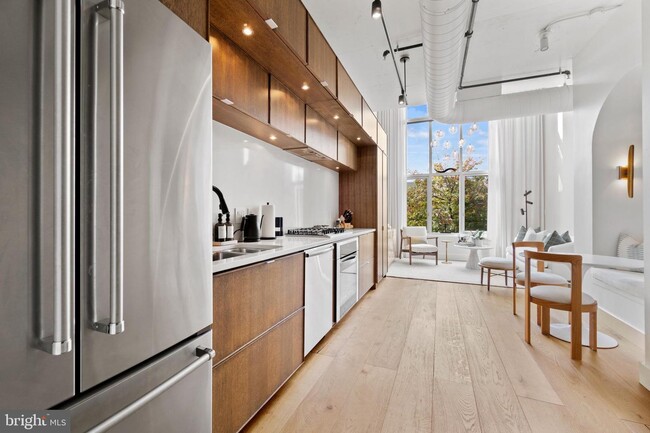 Building Photo - 1515 15th St NW