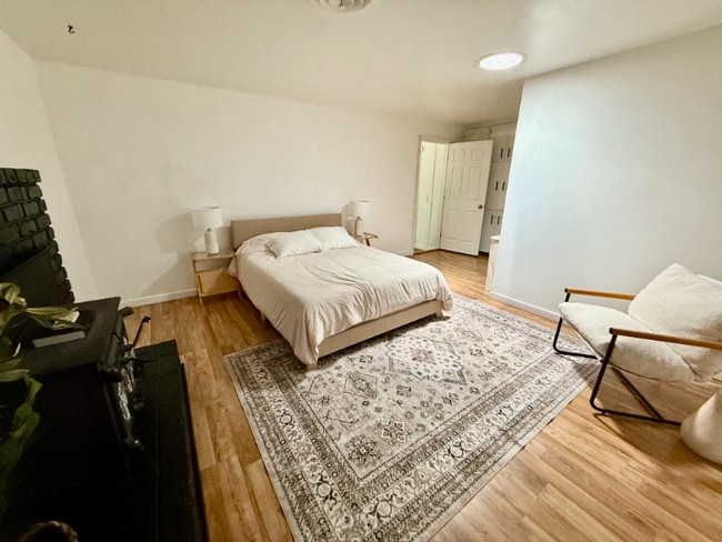 Building Photo - 4552 Alta Mesa Dr