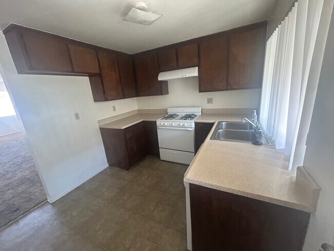 Building Photo - 8740 Lomita Dr