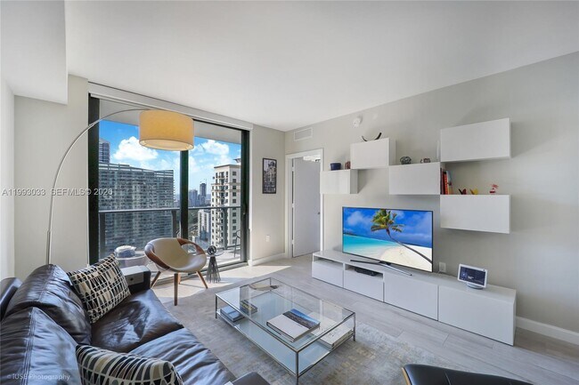 Foto del edificio - 55 SW 9th St
