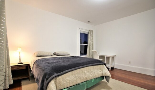 Foto del edificio - 123 Glenville Ave