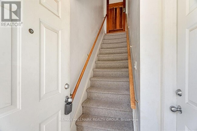 Building Photo - 359 Dominion Ave