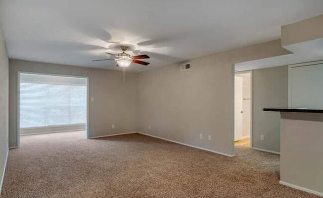 Foto del edificio - 2 bedroom in Sugar Land TX 77478