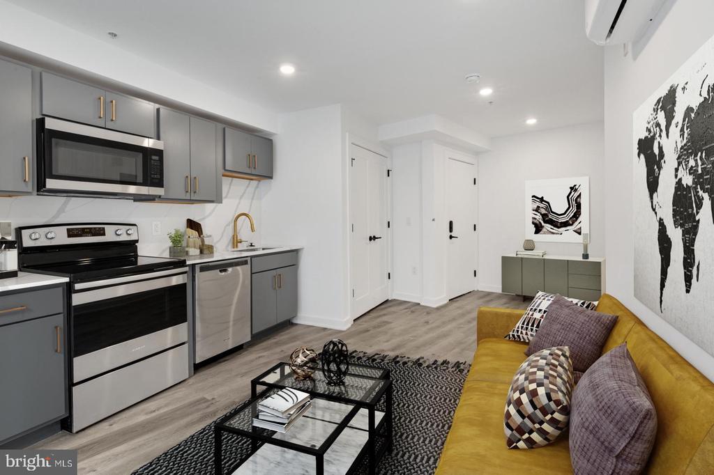 Foto principal - 2046 E Lehigh Ave
