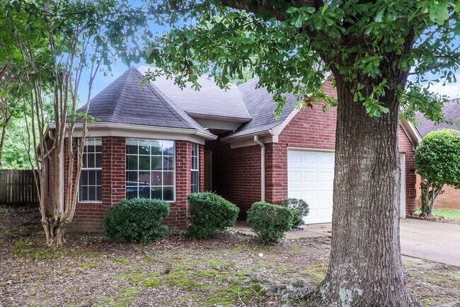 Foto del edificio - 5892 Alexandria Ln