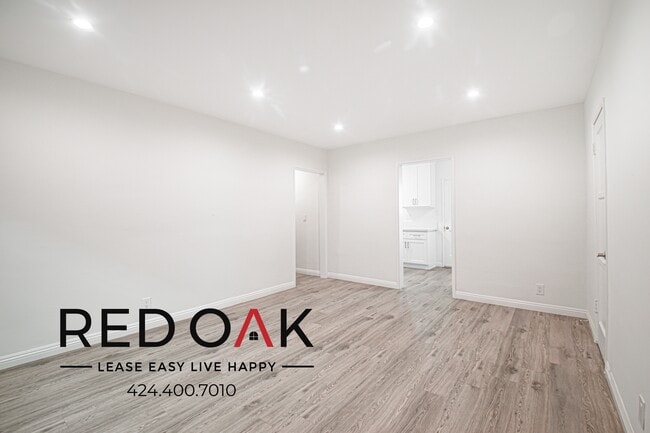 Building Photo - 2601 W 48th St