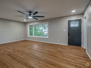 Building Photo - 4729 Baylor Dr