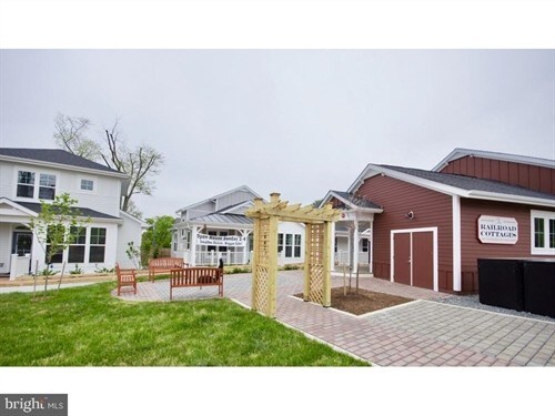 Primary Photo - Cottage, Detached - FALLS CHURCH, VA