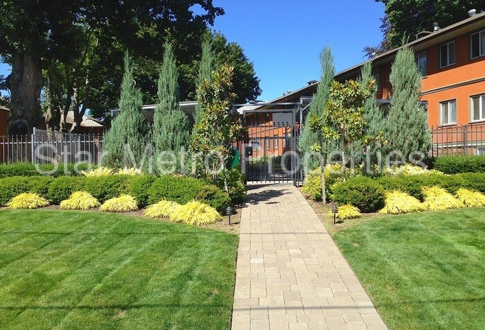 Foto principal - 2500 NE Hoyt St
