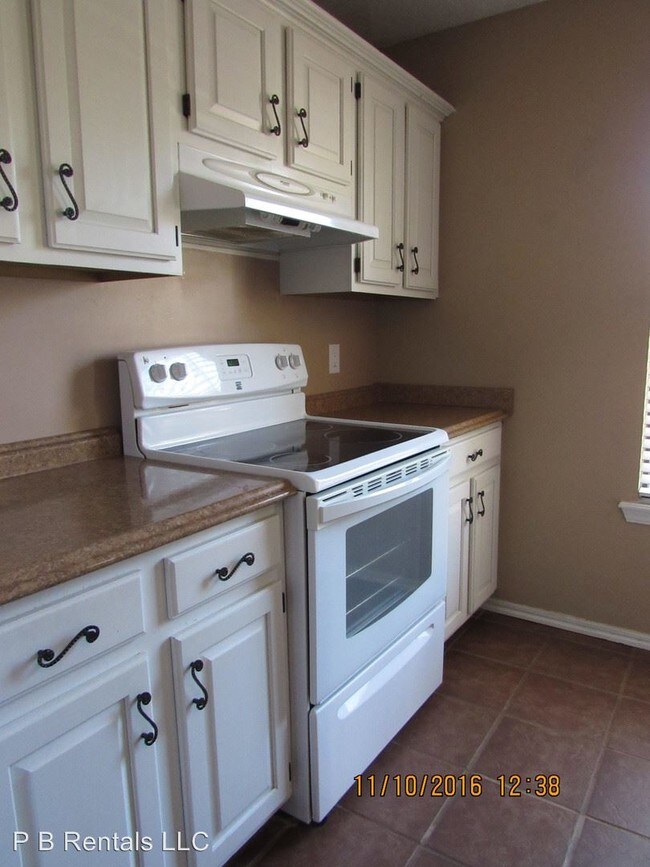 Foto del edificio - 6804 NW Willow Springs Dr