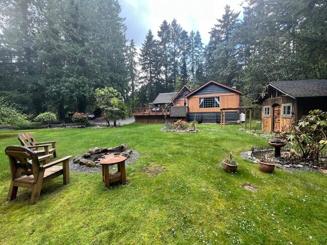 Photo du bâtiment - 13740 Long Lake Rd