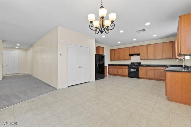 Building Photo - 10581 Hamdem Ave