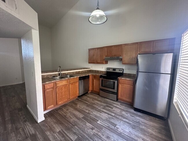 Foto del edificio - 1 bedroom with loft - or 2nd bedroom - w/d...