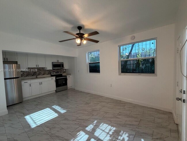 Foto del edificio - 7840 NW 5th Ave