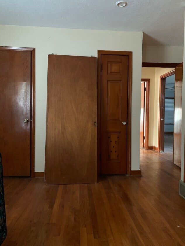 Foto principal - 1192 Dovecrest Rd