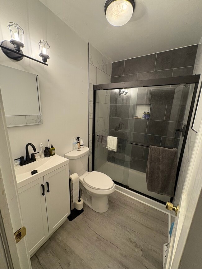 Foto del edificio - 1837 Oakland St