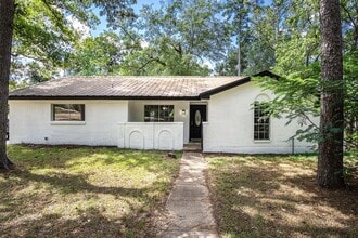 Building Photo - 1702 Athens Dr