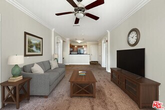 Building Photo - 24585 Town Center Dr