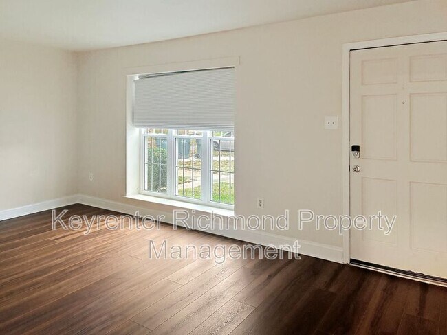 Foto del edificio - 735 Pleasant St