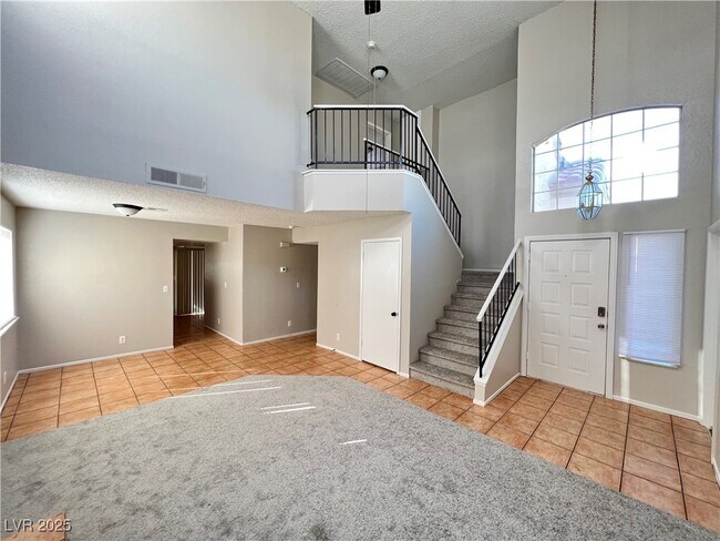 Foto del edificio - 5757 Yerington Ave