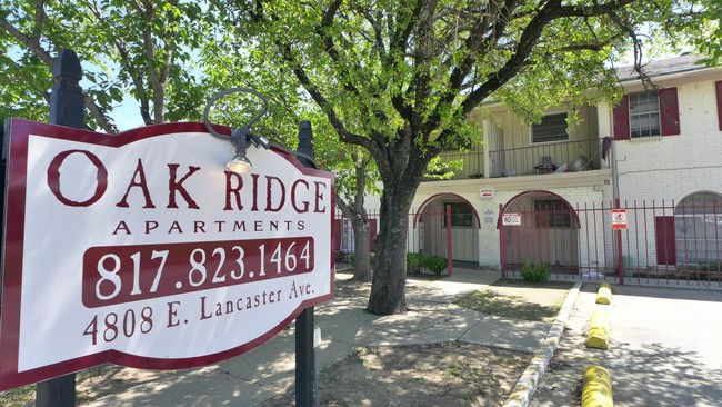 Foto del edificio - Oak Ridge Apartments