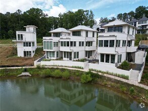 Building Photo - 1220 Mado Lp