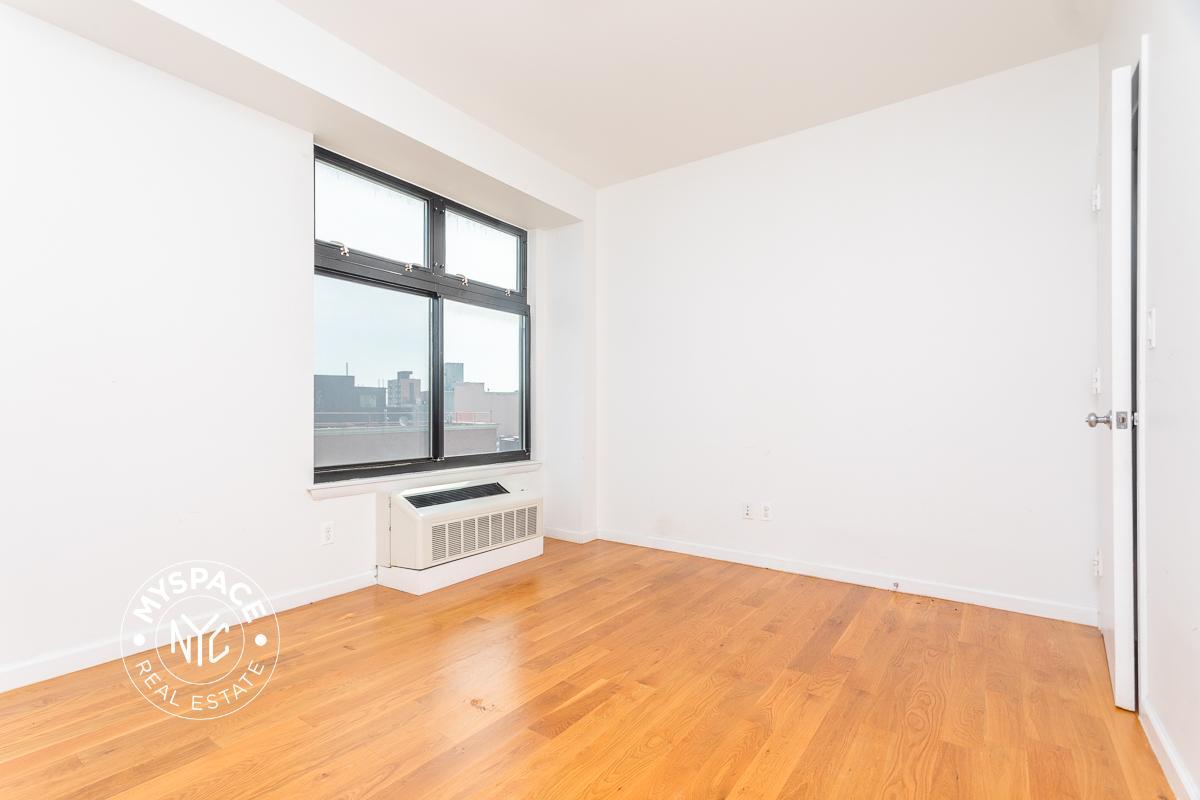 Primary Photo - 618 Bushwick Ave