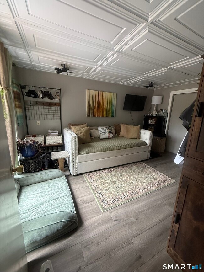 Foto del edificio - 469 Bantam Rd