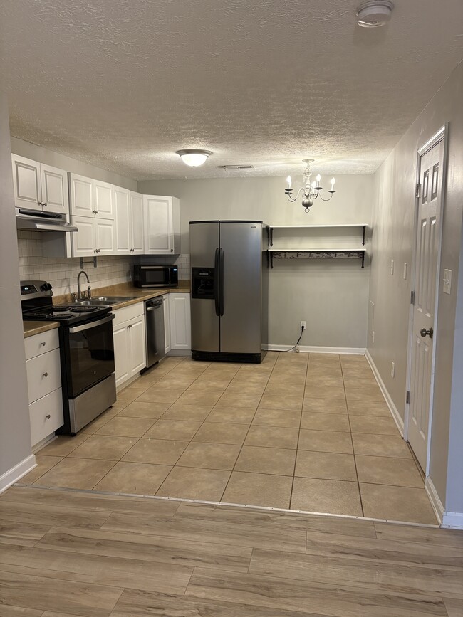 Building Photo - 107 Boonsboro Dr