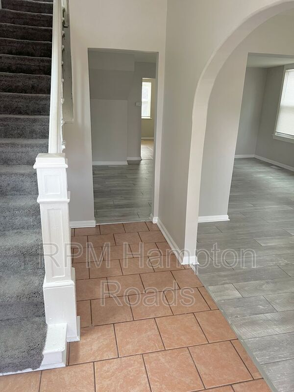 Foto principal - 11 W Chamberlin Ave