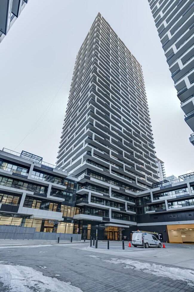 Building Photo - Sixty Five Broadway