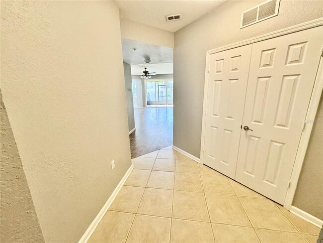 Foto del edificio - 6462 Cantua Ln
